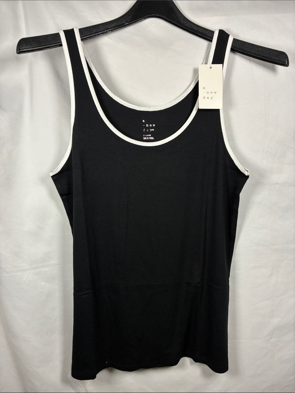 a new day Black Tank with White Trim - Women's Sleeveless Top Size XL
